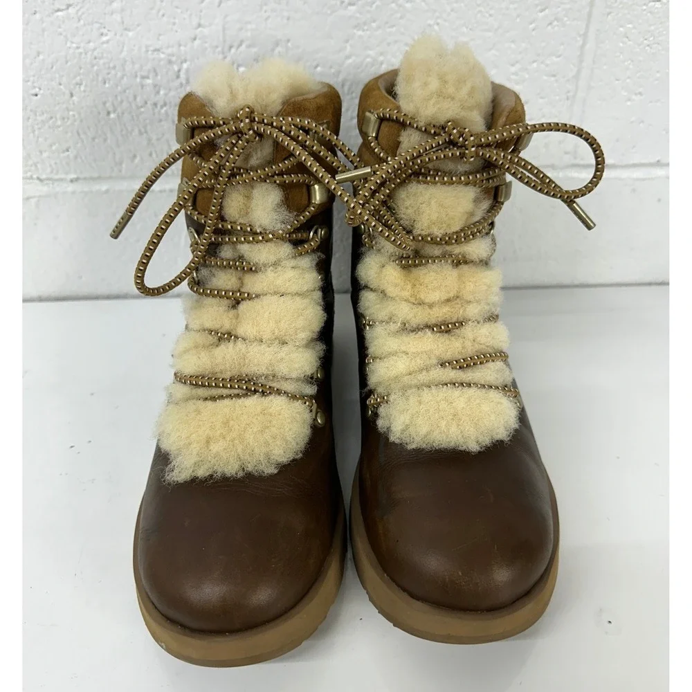 UGG Viki Waterproof Boot Brown Leather Sheepskin / Womens Size 9 - Picture 3 of 8